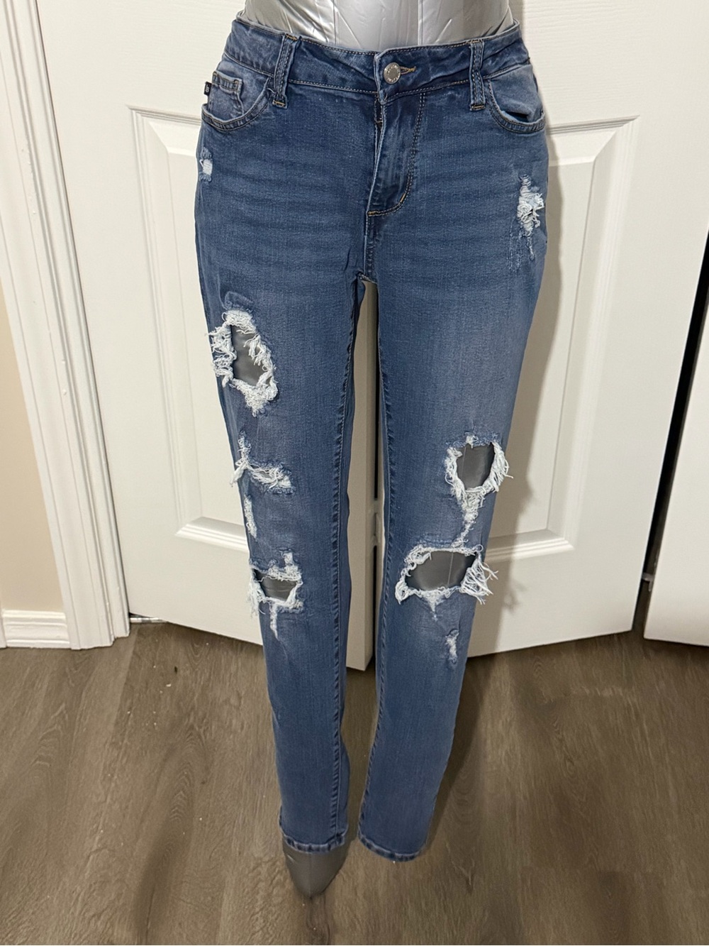 Judy blue distressed skinny fit jeans size 11/30